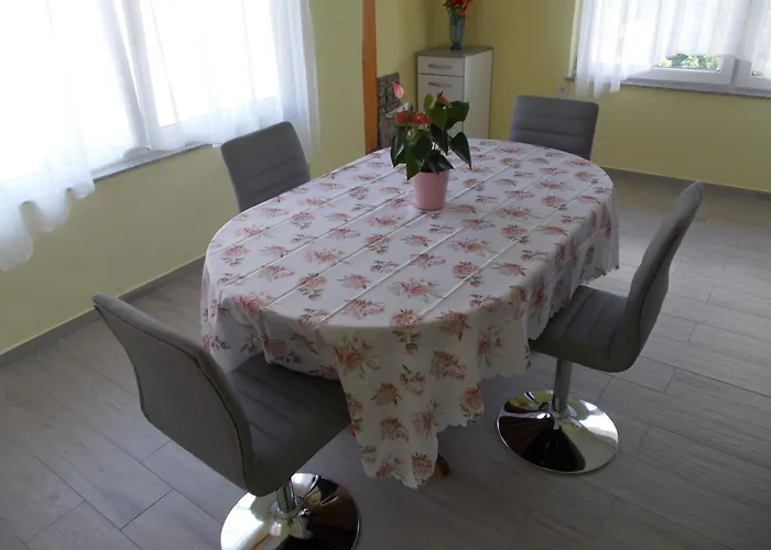 아파트 Apartma Prima Podbocje