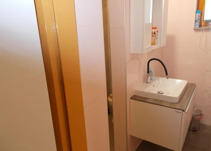 아파트 Apartma Prima Podbocje